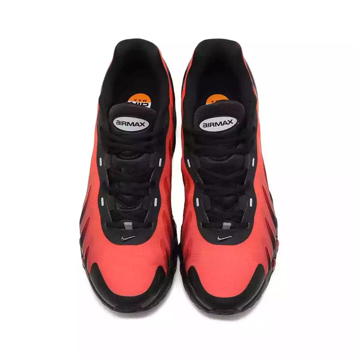 NiKE DN8