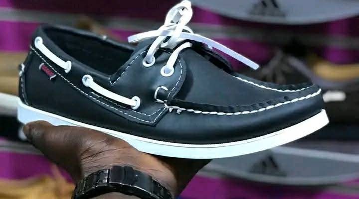 "Sebago Originals : Le Style Intemporel des Chaussures Nautiques"