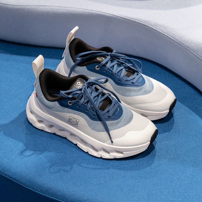 ON CLOUD LOEWE
