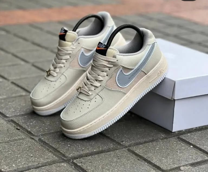 Nike Air Force 1 Low