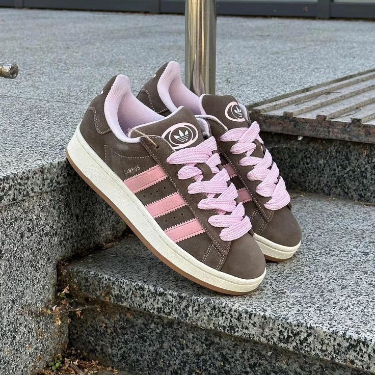 Adidas campus