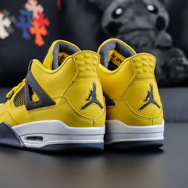 Jordan 4