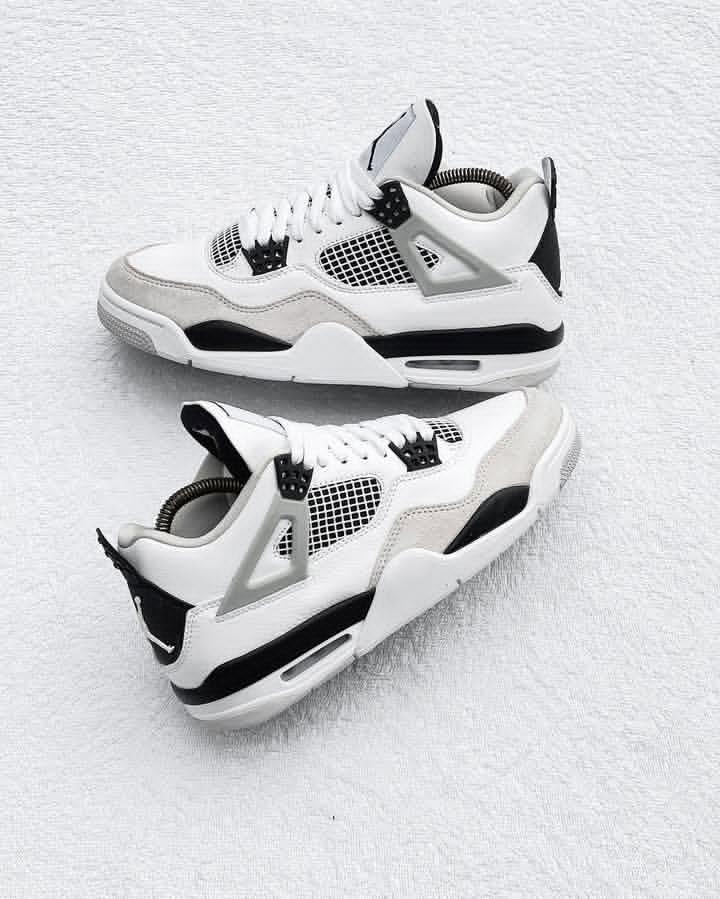 Jordan 4