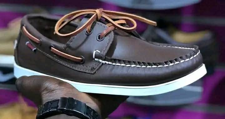 "Sebago Originals : Le Style Intemporel des Chaussures Nautiques"