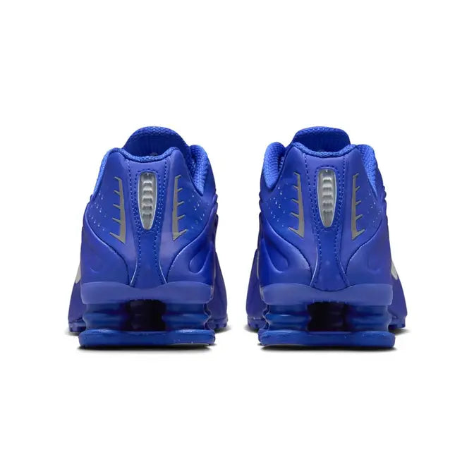 Nike Shox R4