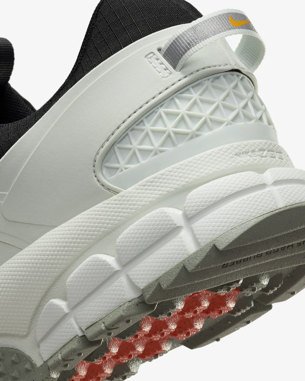 Nike Zoom Vomero Roam