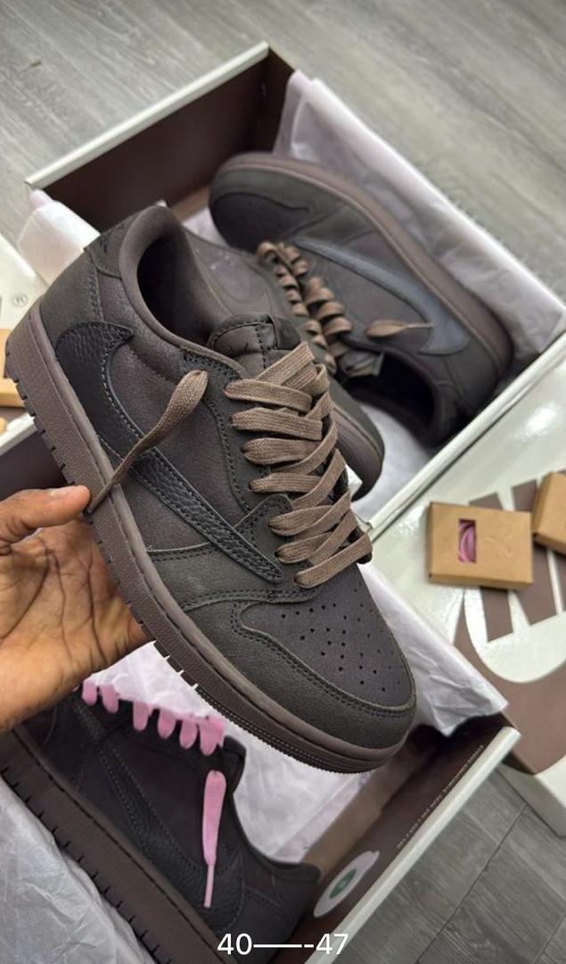 Nike travis Scott