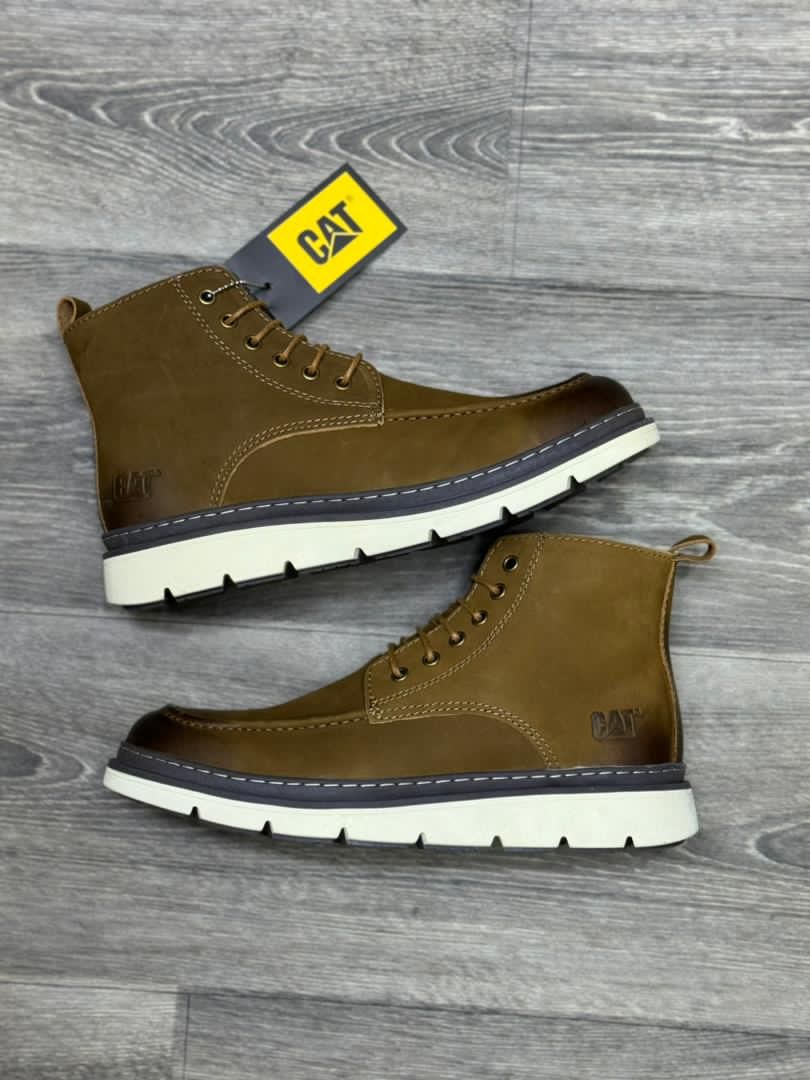 Boots CAT EN CUIR