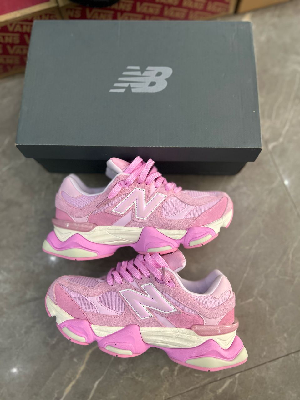 News balance 9060