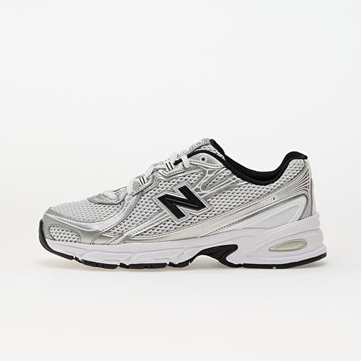 New Balance 740v2