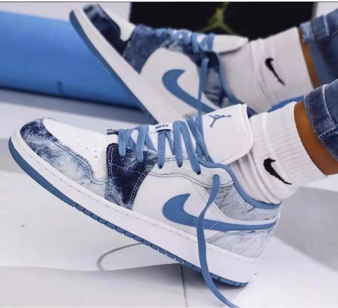 NiKE SB