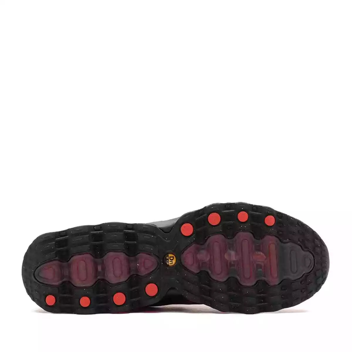 NiKE DN8