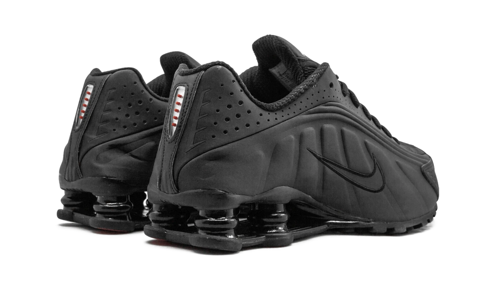 Nike Shox R4
