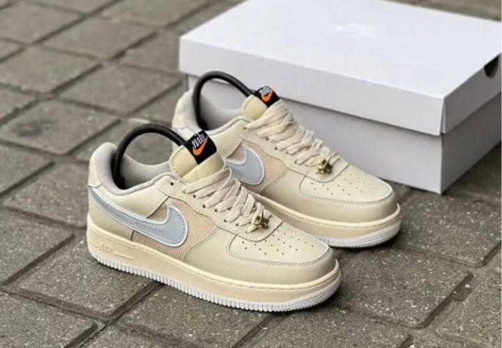 Nike Air Force 1 Low