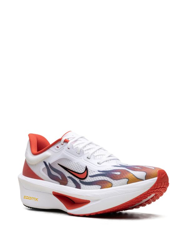 Nike zoom fly 06